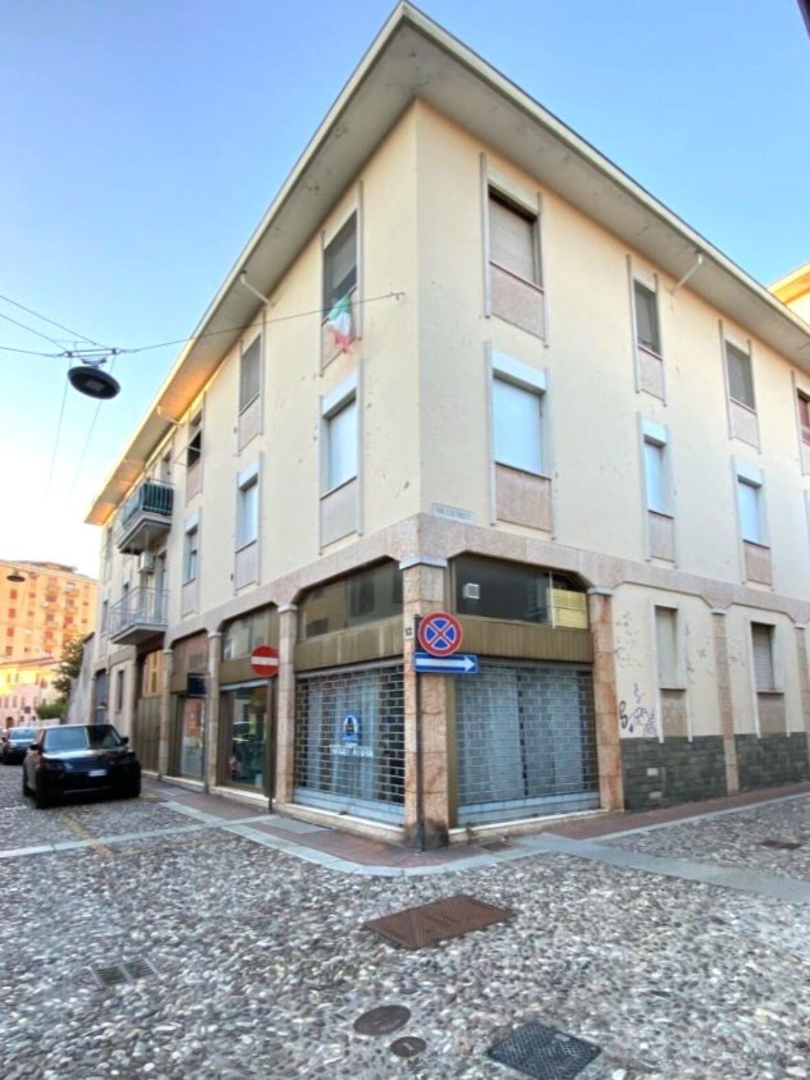 Appartamento Via Dulcia 1 (angolo Piazza Antonella)
