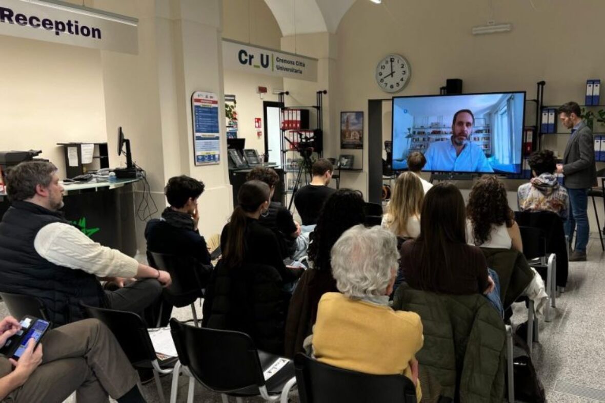 Politica, giovani e informazione secondo Niccolò Carratelli